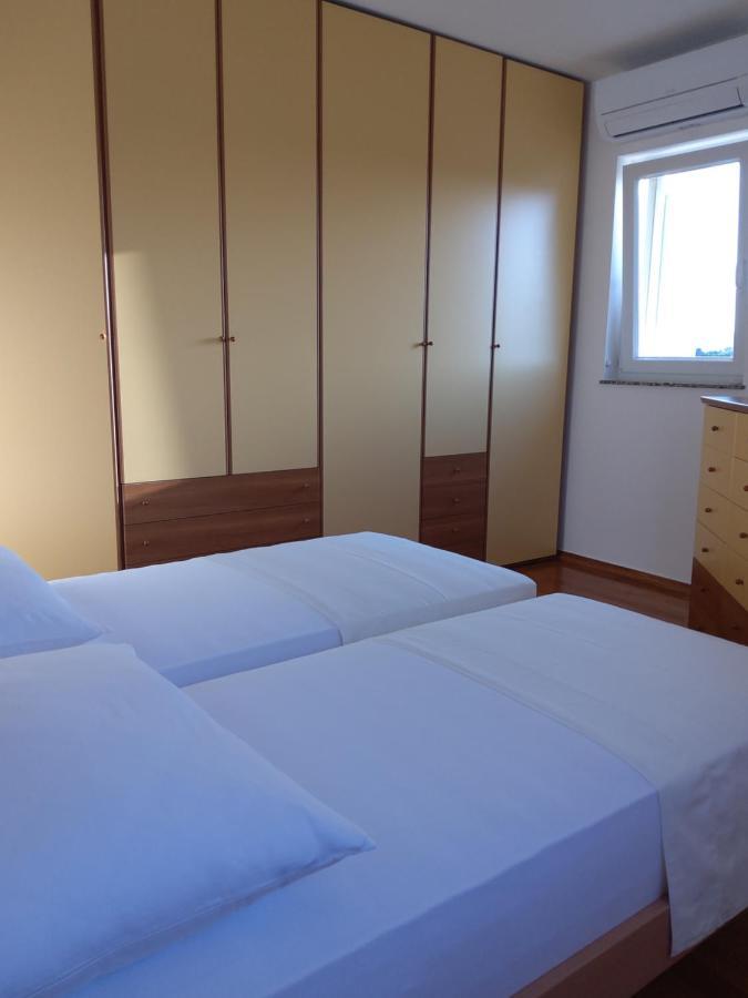 Apartments Rea เซรส ภายนอก รูปภาพ